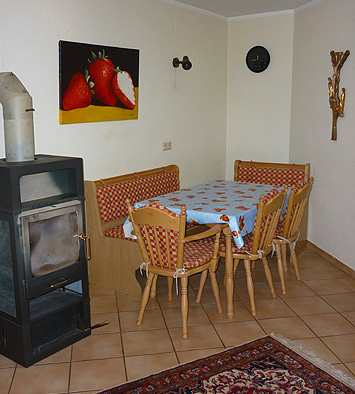 Esszimmer mit Kaminofen